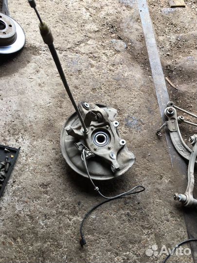 Цапфа кулак w204 задний