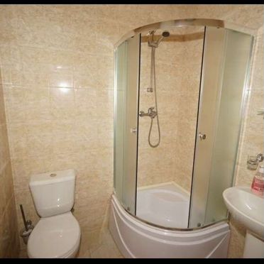 Комната 18 м² в 5-к., 1/1 эт.