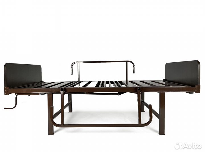 Медицинская кровать - простая и надежная модель