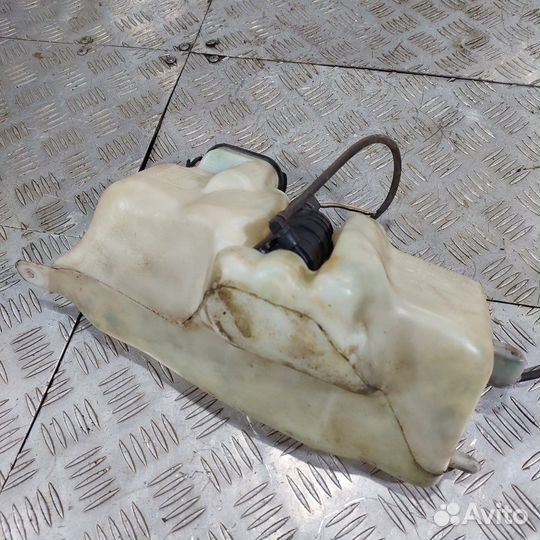 Бачок стеклоомывателя Renault Clio седан K7J700