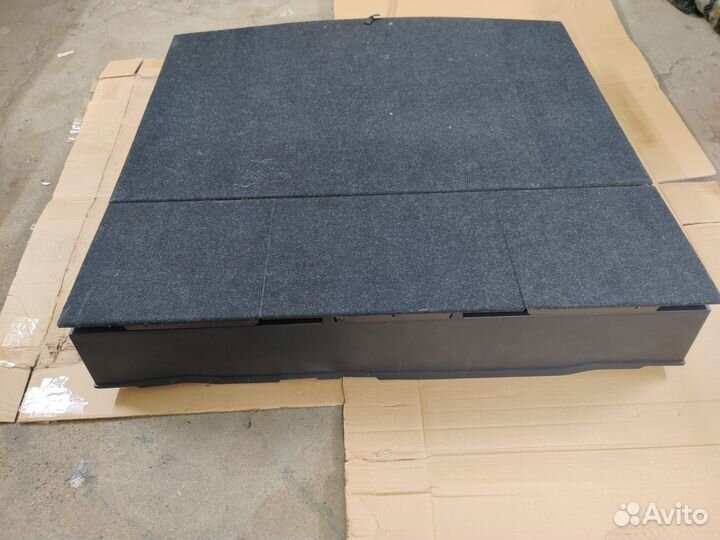 Органайзер Аутлендер 3 с крышками Оригинал