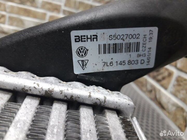 Интеркулер левый Audi Q7 4L 3.0 CRC 2014