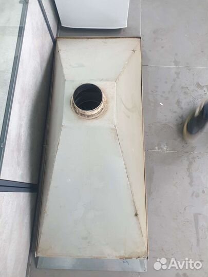 Зонт вытяжной бу