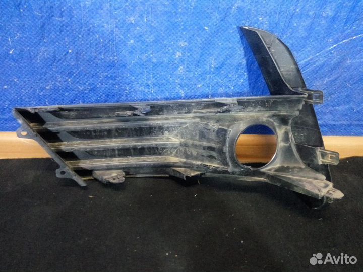 Окантовка птф правая Toyota Corolla 11 Е180 2013