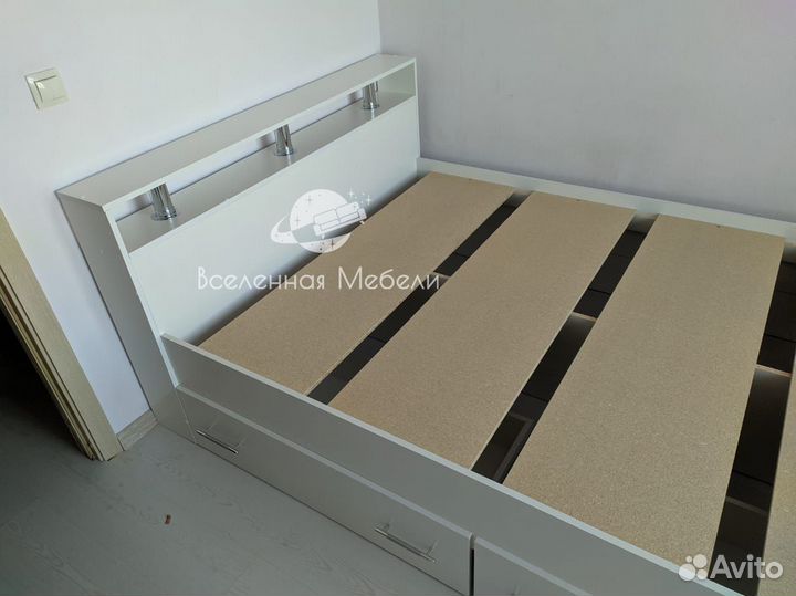 Кровать двухспальная