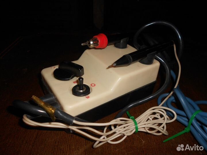 Гравировальный и выжигательный аппарат.