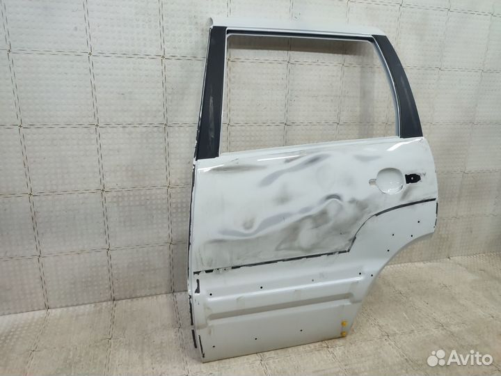 Дверь задняя левая Chevrolet Niva 2009