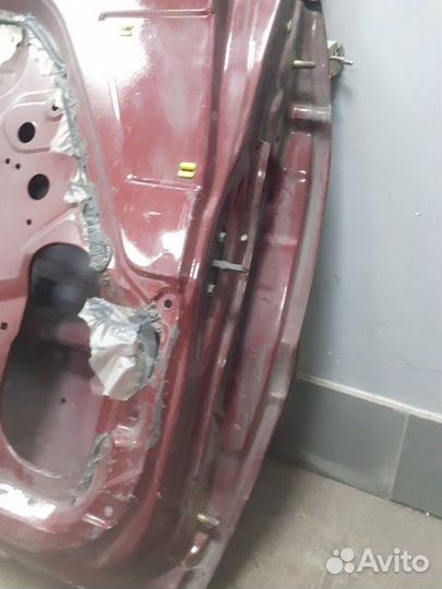 Дверь передняя левая Mitsubishi Pajero V23C 4D56