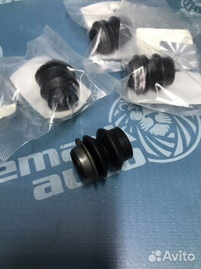 Пыльник втулки Toyota Camry