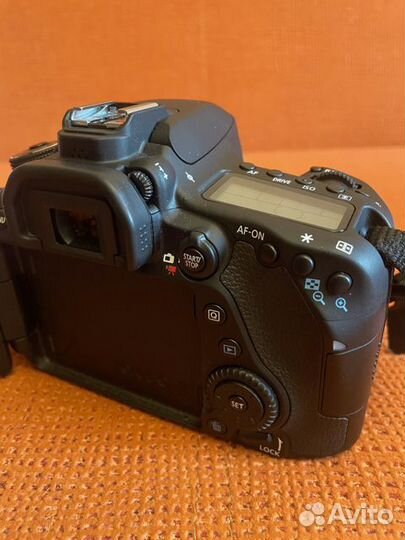 Canon 80d (пробег 450) + EF 24-105mm f/4L+50f1.8