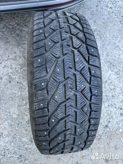 Kormoran Stud 2 225/50 R17 98T