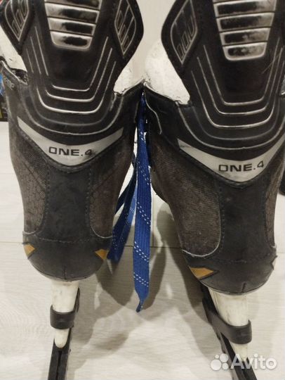 Хоккейные коньки Bauer Supreme one.4