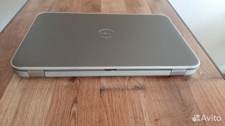 Мощный 17-дюймовый dell n5720 #1027