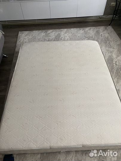 Матрас 160х200 бу
