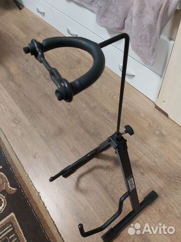 Стойка для гитары