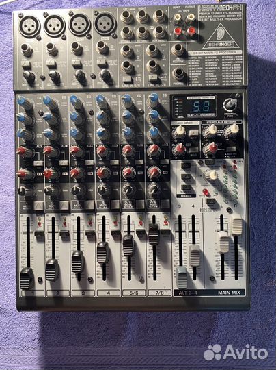 Микшерный пульт