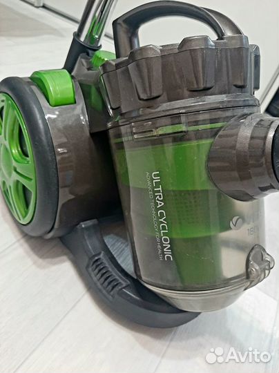 Продам пылесос vitek