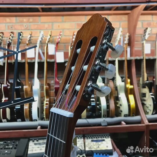 Cort AC100 4/4 Semi Gloss