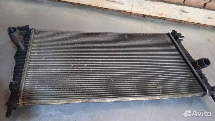 Радиатор основной Ford Focus 2 2008 3M5H8005RK