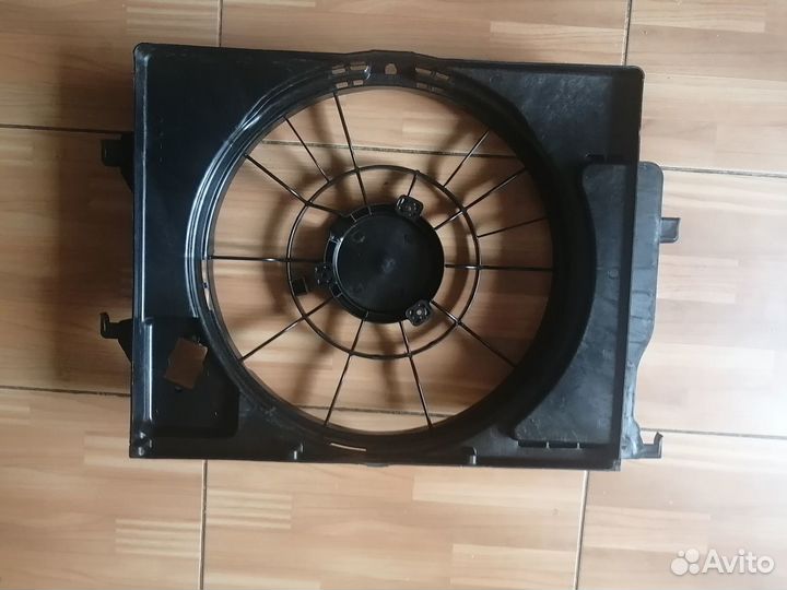 Диффузор вентилятора Kia Rio 2020