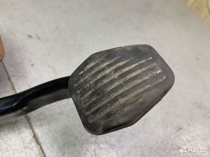 Педаль тормоза Ford Focus 2 седан 1.6 hwdb 2005