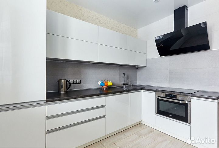 Кухня белая