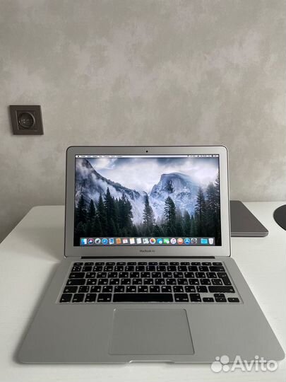 Apple MacBook Air 13 2011
