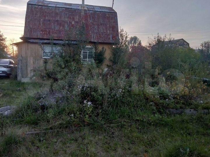 Дача 26,9 м² на участке 6 сот.