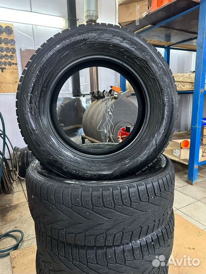Nokian Tyres Hakkapeliitta R2 SUV 265/60 R18