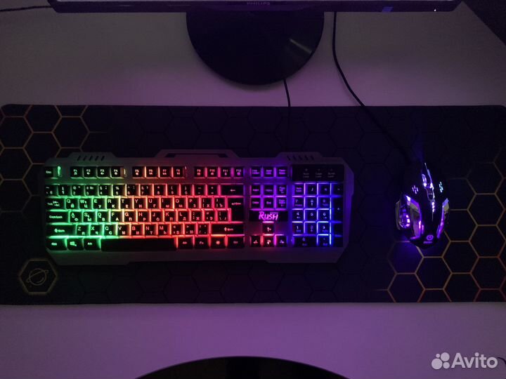 Подарочный набор (Клавиатур+Мышка+Коврик) Скидка