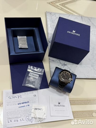 Наручные часы swarovski