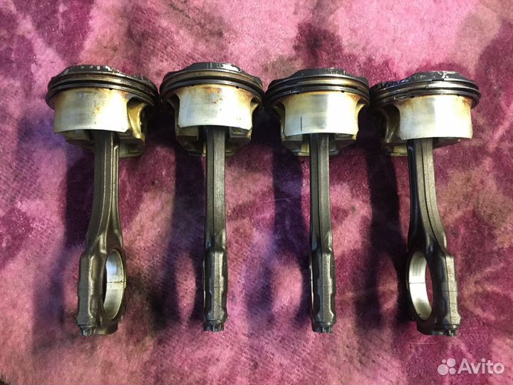 Поршень с шатуном бмв Н63 4.4