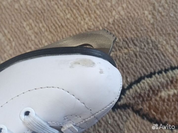 Коньки фигурные