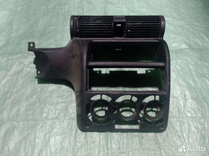 Рамка магнитолы Opel Astra F