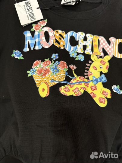 Джемпер moschino