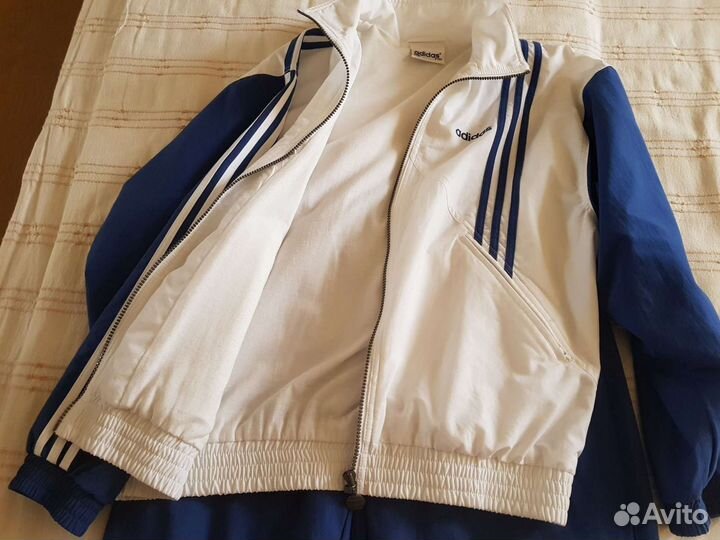 Спортивный костюм