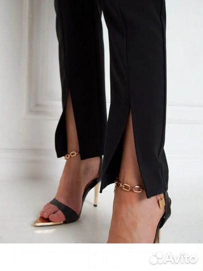 Брюки с разрезами