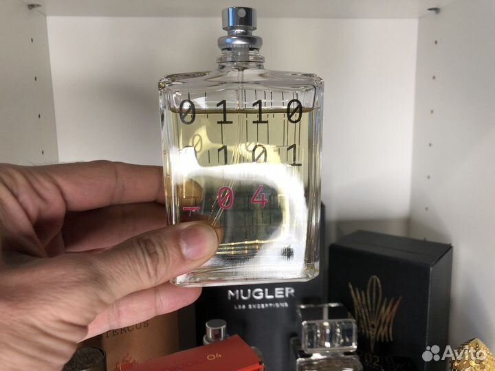 Escentric 04 Escentric Molecules