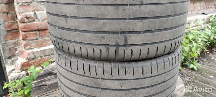 Michelin Latitude Sport 3 295/40 R20 и 235/45 R17