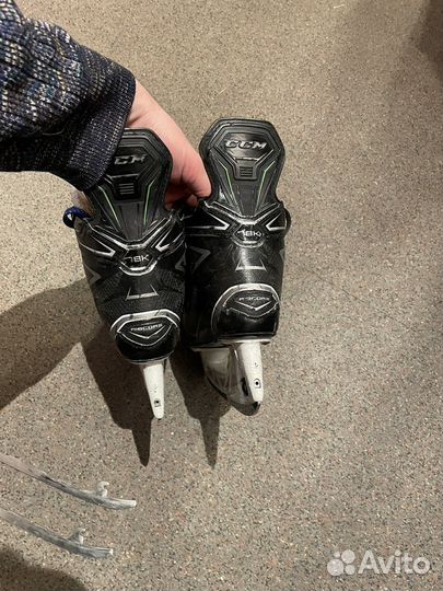 Коньки ccm ribcor 78k спортсмену 11 лет