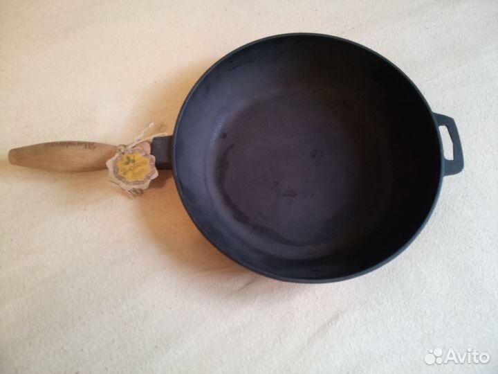 Сковорода чугунная 