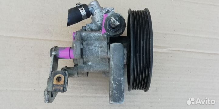 Насос гидроусилителя BMW 5 520 i523 i525 i528 i530