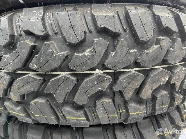 Royal Black Royal M/T 265/70 R17 121Q