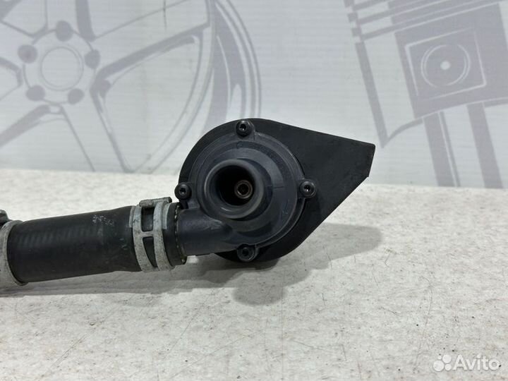 Циркуляционный насос Mercedes-Benz S W222 M176.980