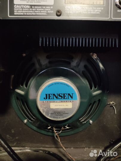 Комбоусилитель Behringer GM110 V-tone