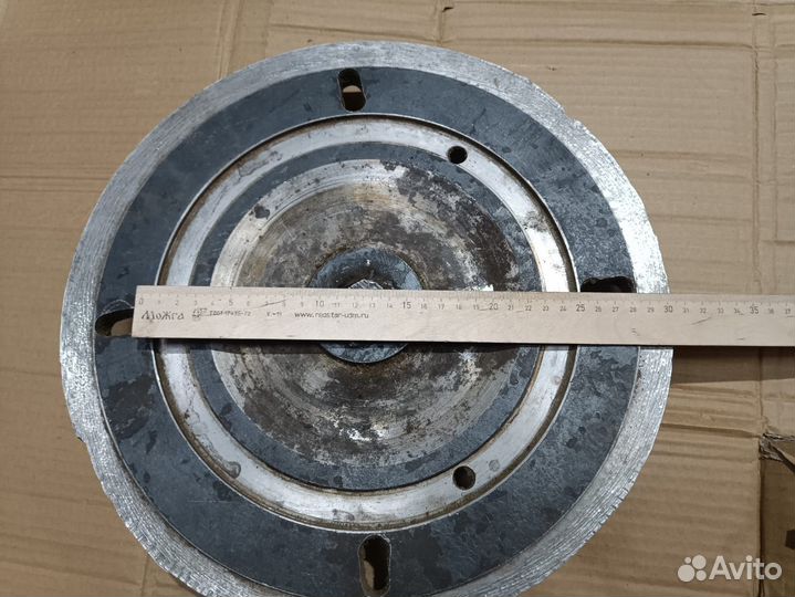 Планшайба патрона 250 мм для установки на поворотн