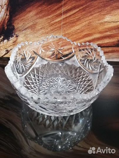 Ваза хрустальная
