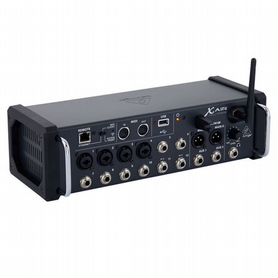 Микшерный пульт Behringer XR12