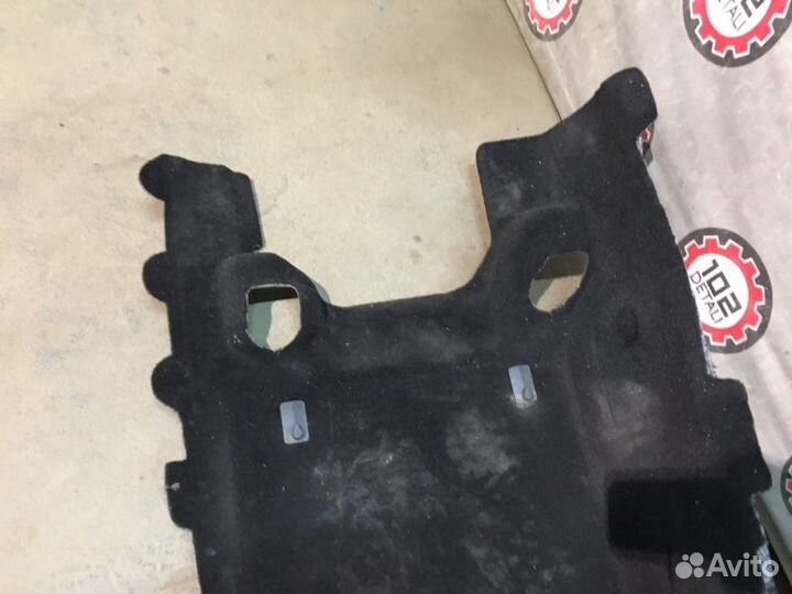 Ковер пола передний правый Jeep Grand Cherokee WK2