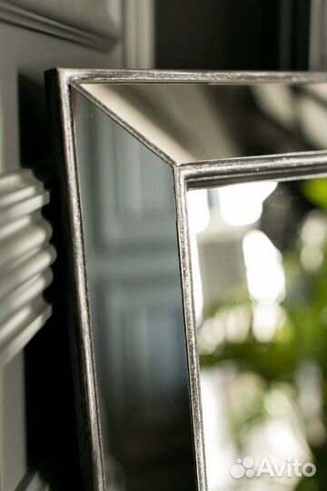 Зеркало настенное серебряное Miriada Silver